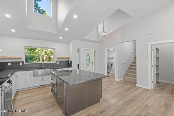 $999,000 | 10050 Duce Road, Athol, ID 83801