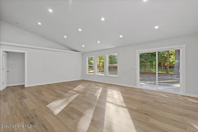 $1,110,000 | 10050 Duce Road, Athol, ID 83801