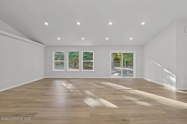 $1,110,000 | 10050 Duce Road, Athol, ID 83801