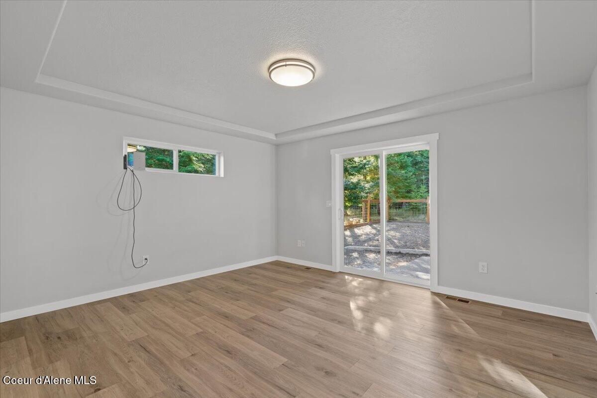 10050 Duce Road Athol, ID 83801 - Photo 19 of 53 21-Primary bedroom