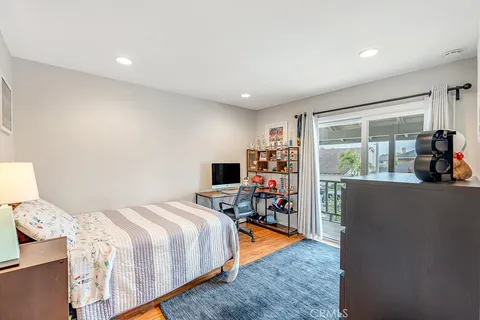 $1,899,000 | 6901 Spickard Drive, Huntington Beach, CA 92647