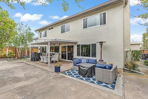 $1,899,000 | 6901 Spickard Drive, Huntington Beach, CA 92647