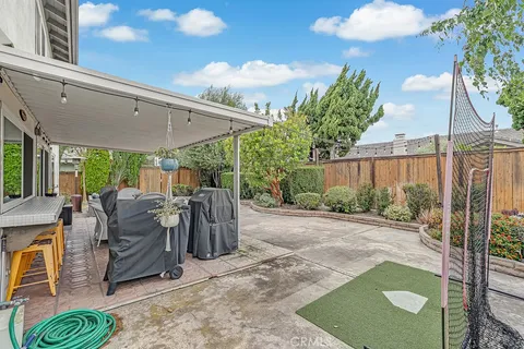 $1,899,000 | 6901 Spickard Drive, Huntington Beach, CA 92647
