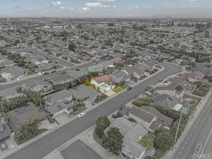 $1,899,000 | 6901 Spickard Drive, Huntington Beach, CA 92647