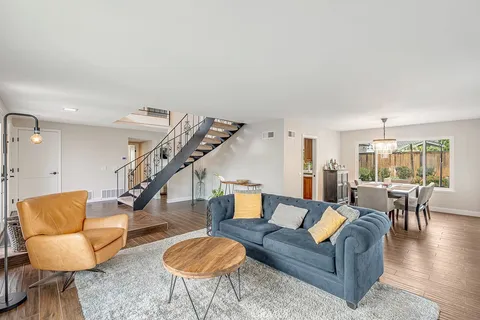 $1,899,000 | 6901 Spickard Drive, Huntington Beach, CA 92647