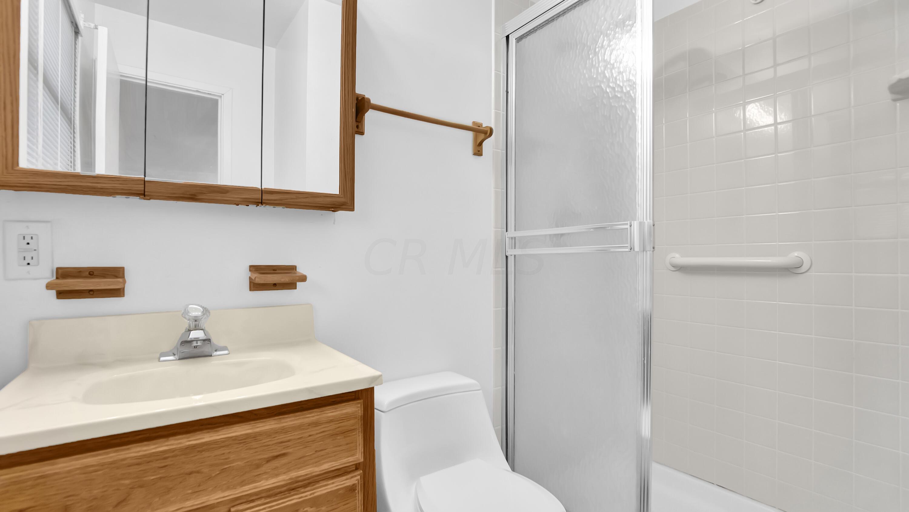 5316 Edgeview Road Columbus, OH 43207 - Photo 20 of 32 _DSC5588