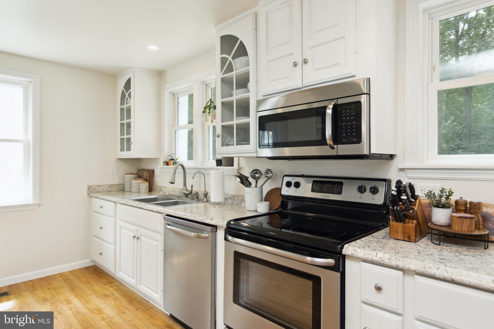 3506 New Design Road Frederick, MD 21703 - Photo 16 of 44 Kitchen