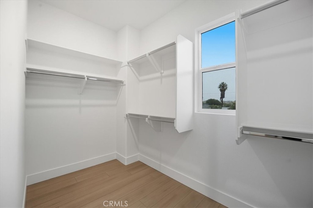 437 Willow Run Lane Carson, CA 90745 - Photo 21 of 37 a view of small space