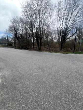 $350,000 | Springview Court, East Patchogue, NY 11772