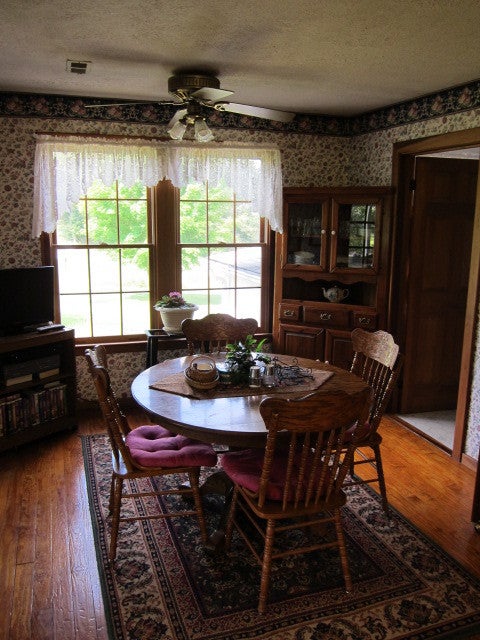 2025 Pete Lynch Road Secondcreek, WV 24974 - Photo 40 of 94 Dining area off kitchen and panty/laundry.