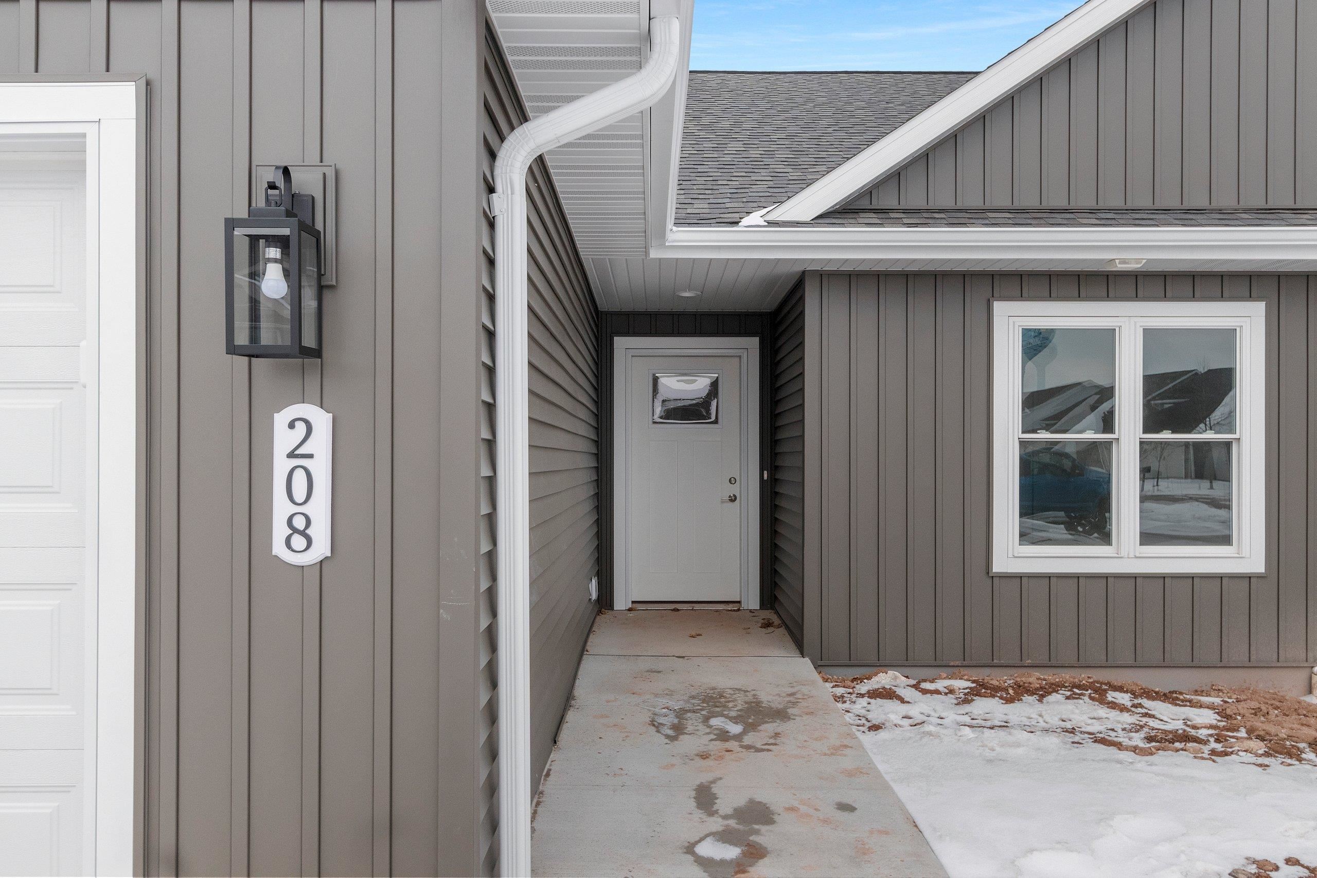 208 Clubhouse Lane Kimberly, WI 54136 - Photo 2 of 47