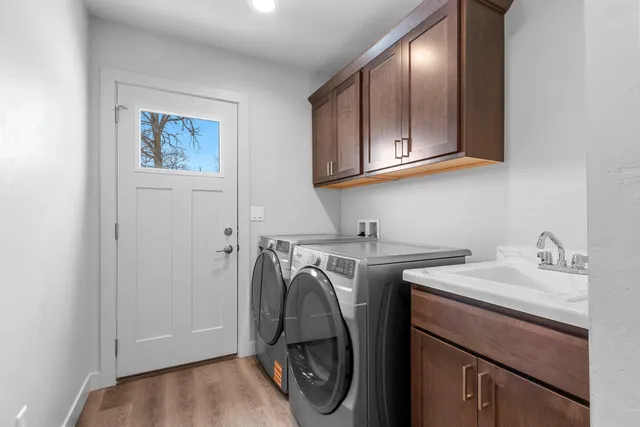 $434,900 | 208 Clubhouse Lane, Kimberly, WI 54136