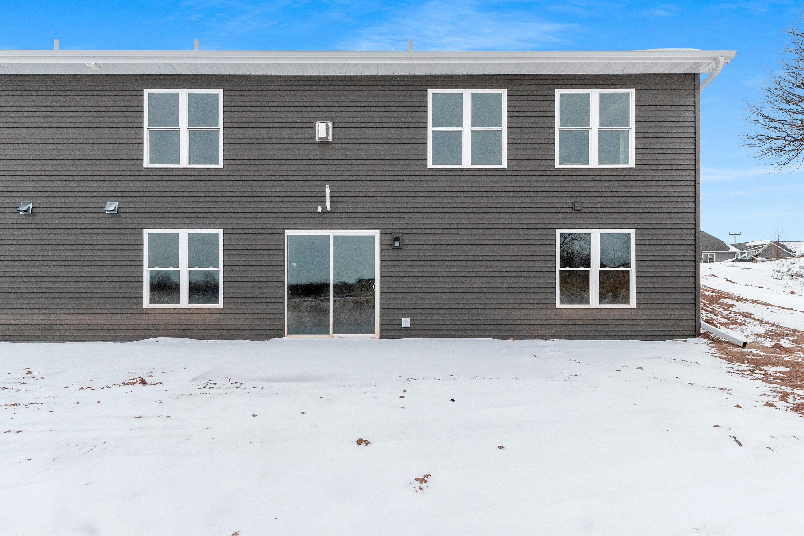 208 Clubhouse Lane Kimberly, WI 54136 - Photo 3 of 47