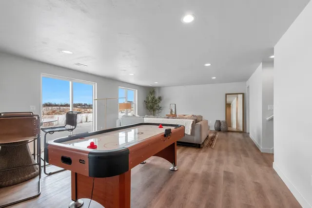 $434,900 | 208 Clubhouse Lane, Kimberly, WI 54136