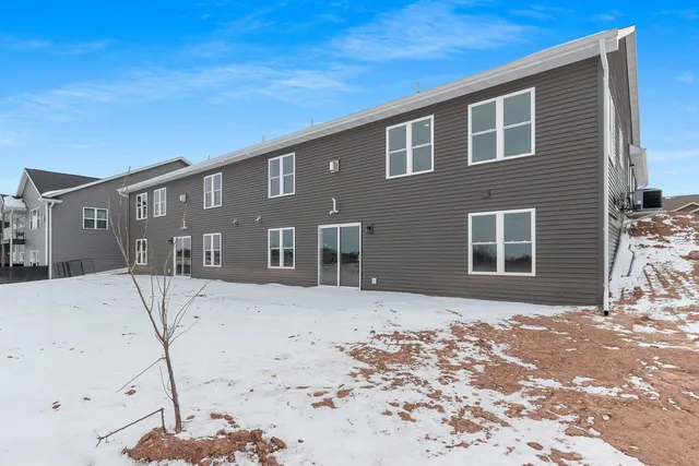 $434,900 | 208 Clubhouse Lane, Kimberly, WI 54136