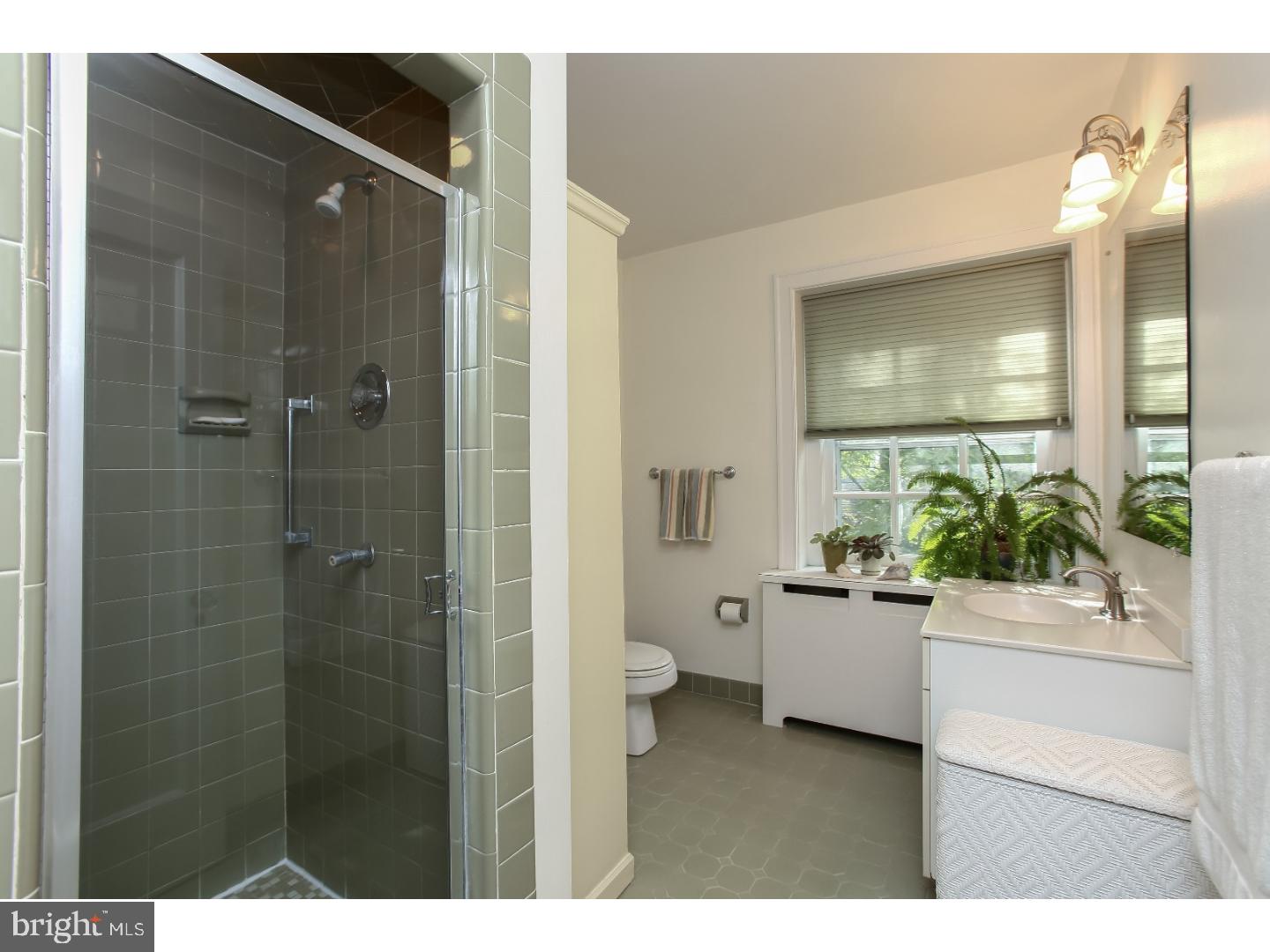 211 Roberts Road Ardmore, PA 19003 - Photo 13 of 23 Gallery Image 13