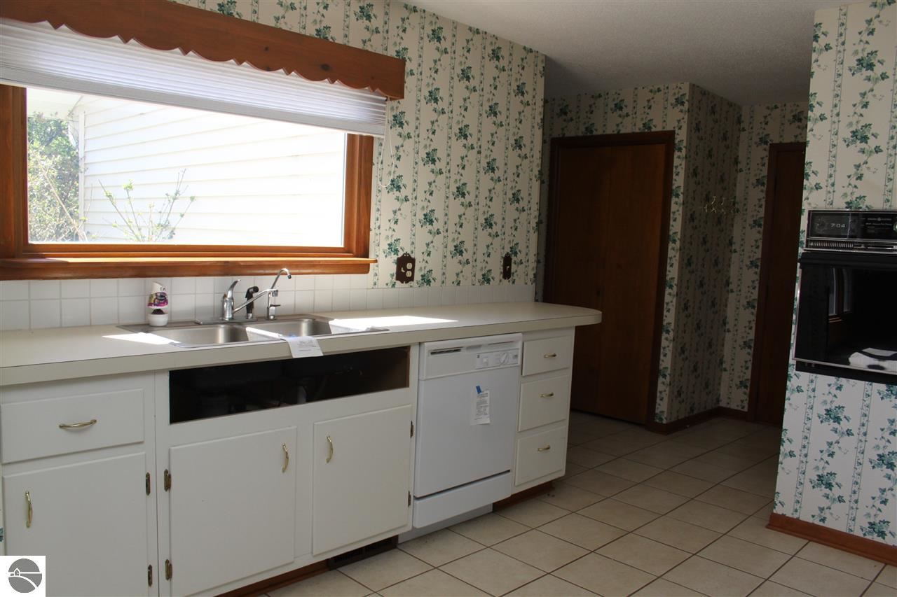 8125 Wilson Road Buckley, MI 49620 - Photo 30 of 41 1787010-29.JPG