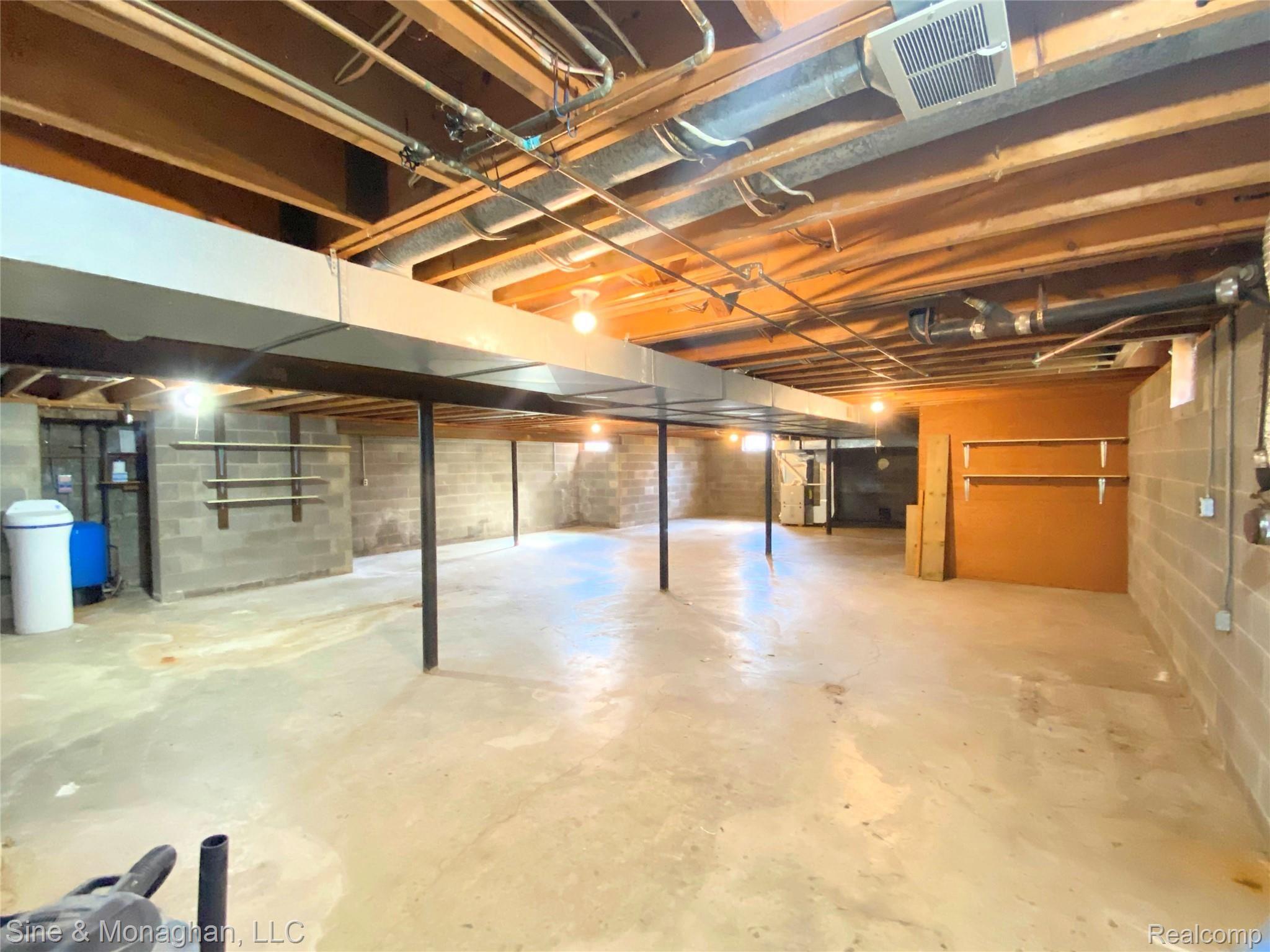 2804 Ellsworth Road Columbus, MI 48063 - Photo 31 of 41 Photo Apr 08, 10 32 29 AM_pe.jpg