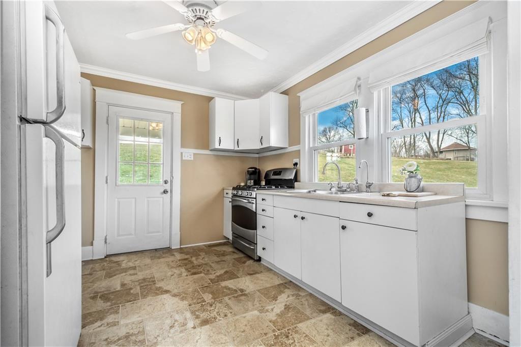 365 Old Plank Road Washington, PA 15301 - Photo 10 of 25