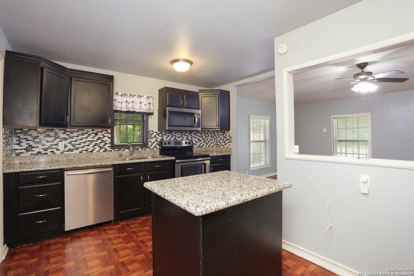 772 Cresthill Road San Antonio, TX 78220 - Photo 6 of 19