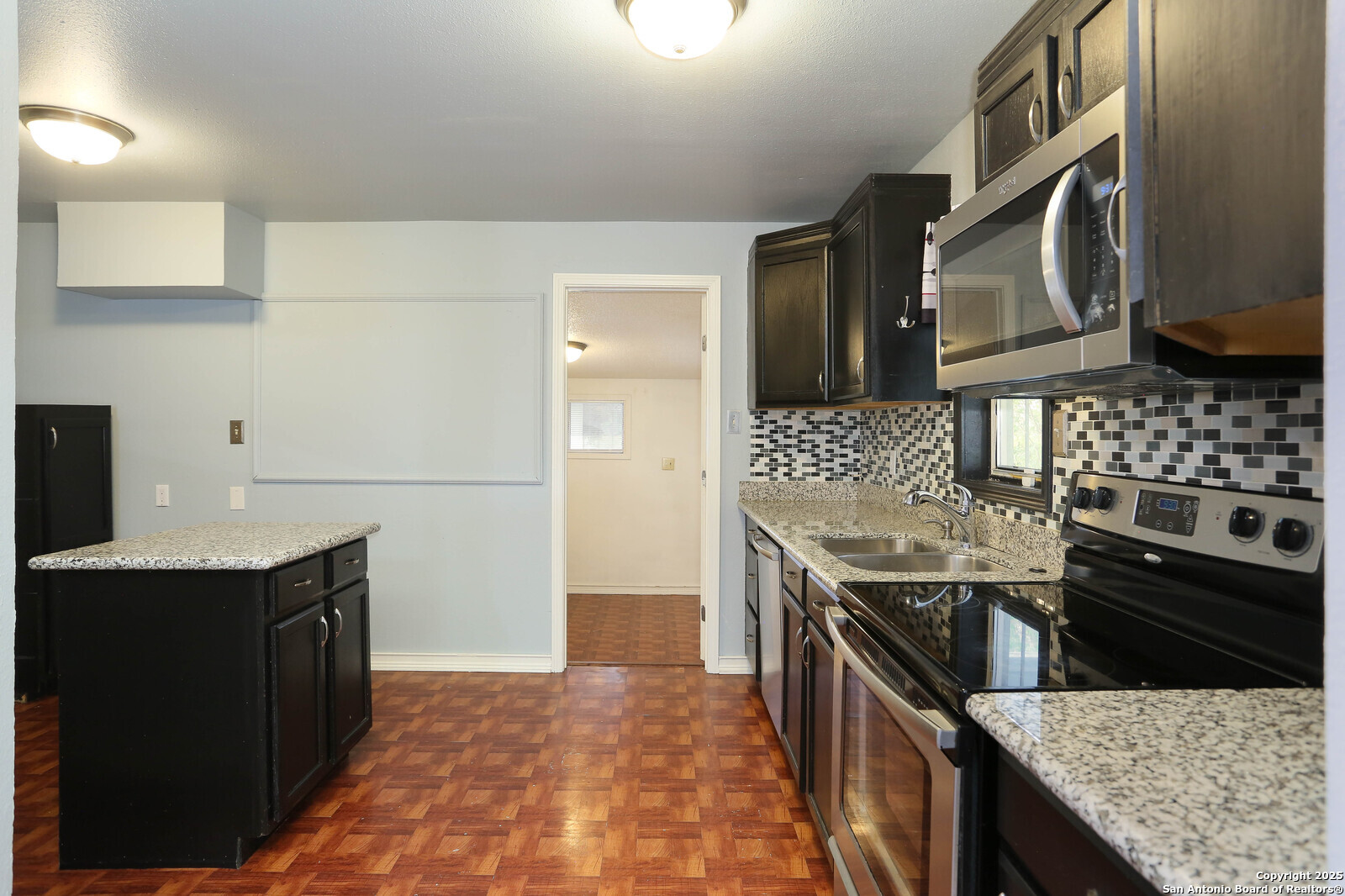 772 Cresthill Road San Antonio, TX 78220 - Photo 8 of 19