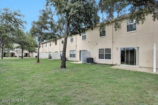 5260 Collins Road, Unit 802 Jacksonville, FL 32244 - Photo 14 of 14 Backyard