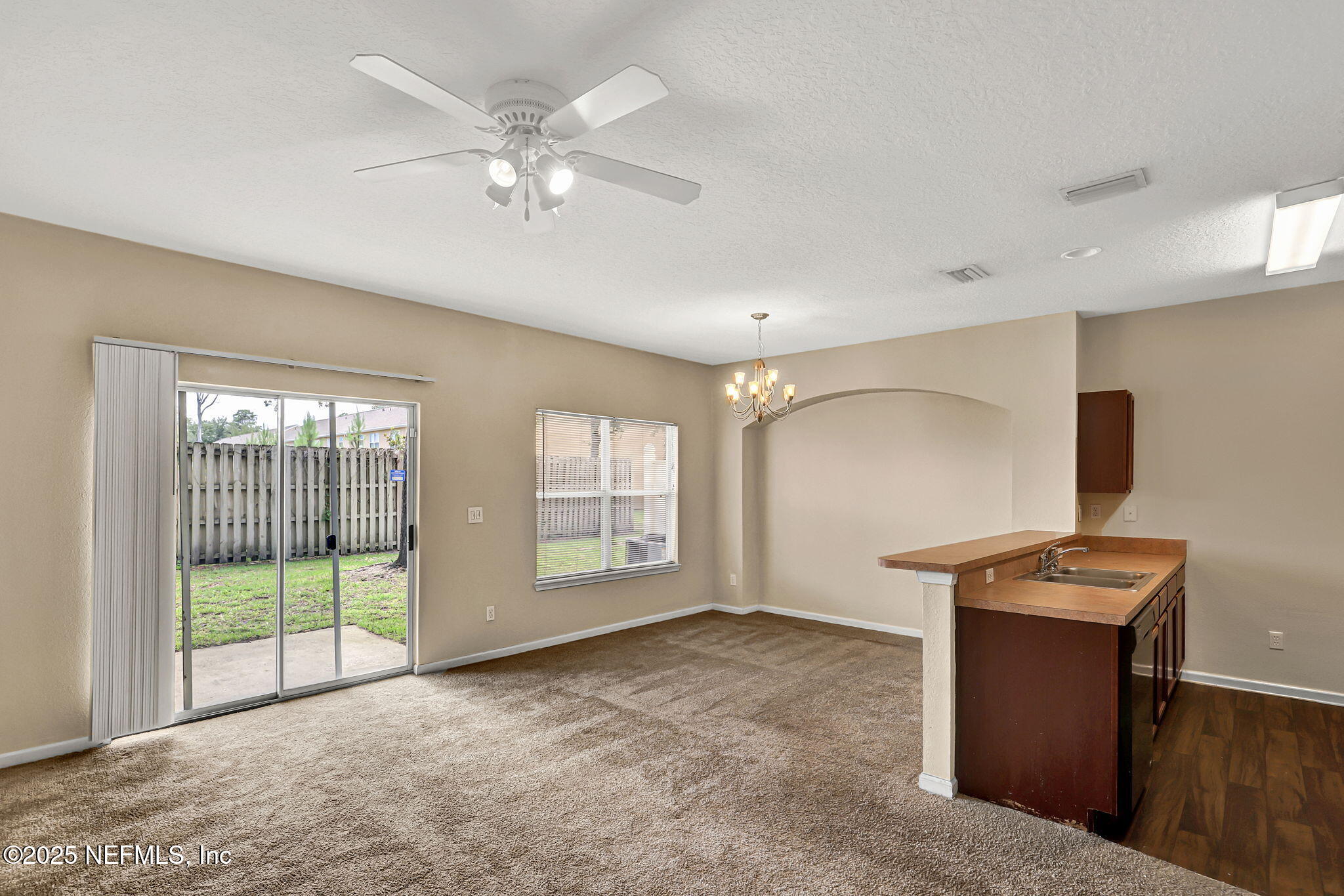 5260 Collins Road, Unit 802 Jacksonville, FL 32244 - Photo 3 of 14 Living Room