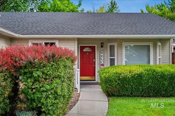 $475,000 | 11884 West Driftwood Court, Boise, ID 83713