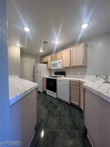 $1,695 | 7400 West Flamingo Road, Unit 1056, Las Vegas, NV 89147