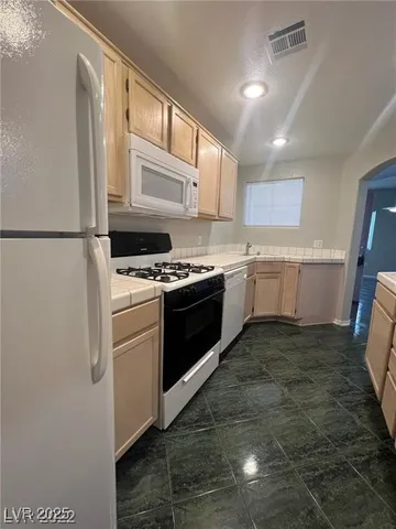 $1,695 | 7400 West Flamingo Road, Unit 1056, Las Vegas, NV 89147