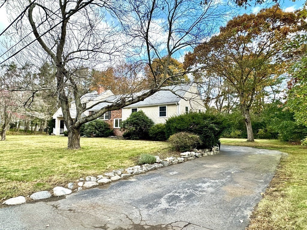 19 Sanderson Road Lexington, MA 02420 - Photo 2 of 28 Gallery Image 2