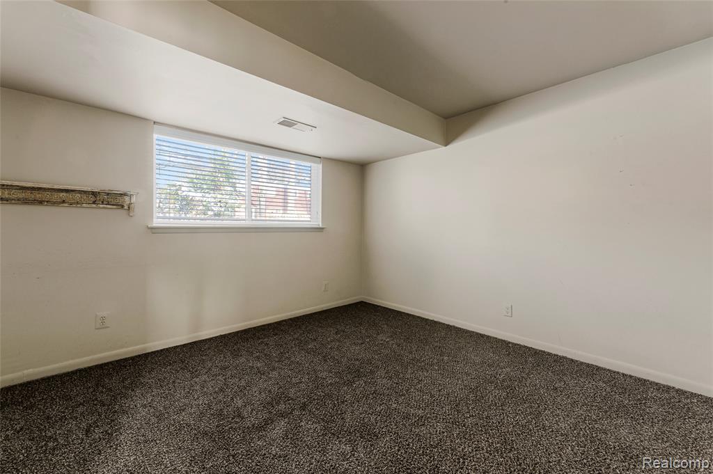 2075 Derby Road Troy, MI 48084 - Photo 24 of 62 Gallery Image 24