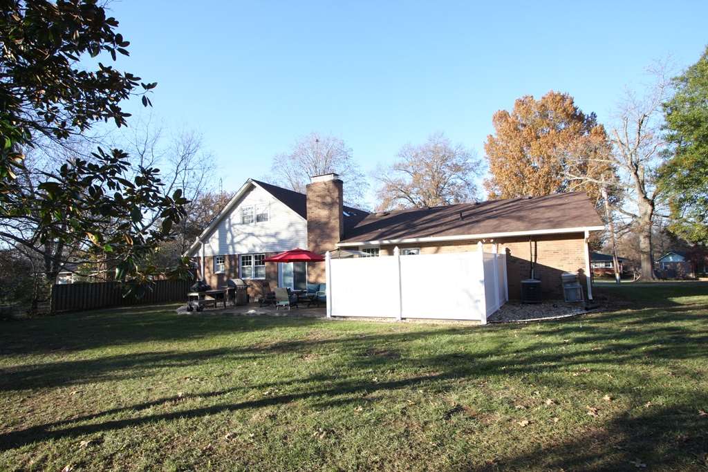 645 Ridgecrest Way Bowling Green, KY 42104 - Photo 8 of 35 Gallery Image 8