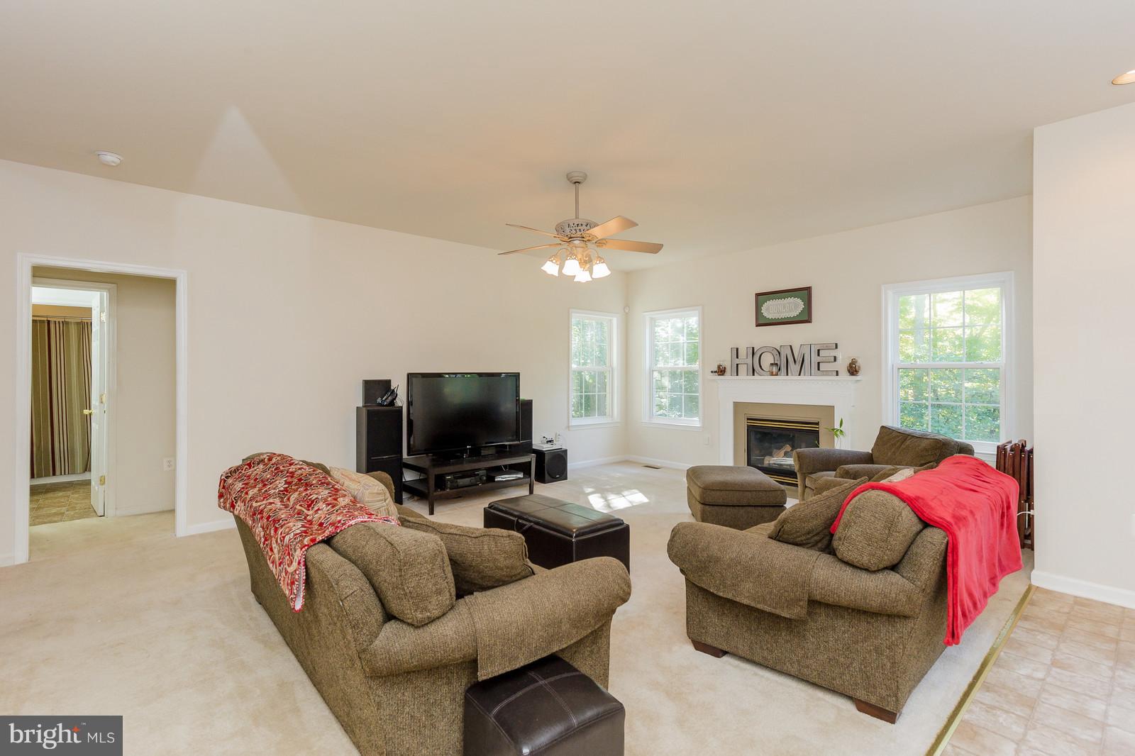671 West Rocky Run Road Fredericksburg, VA 22406 - Photo 13 of 30 Family Room