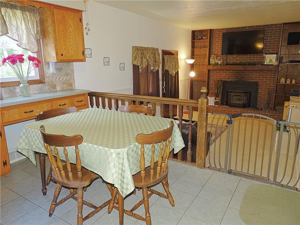 865 Edgewood Road Beaver Falls, PA 15010 - Photo 10 of 24 The kitchen has a nice eat-in space that overlooks the family room.