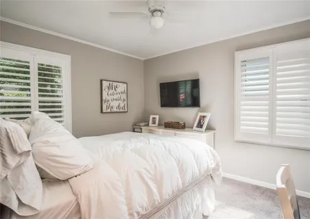 $319,950 | 2512 West 77th Street, Prairie Village, KS 66208