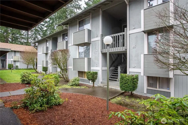 $210,000 | 103 South 340th Street, Unit G, Federal Way, WA 98003