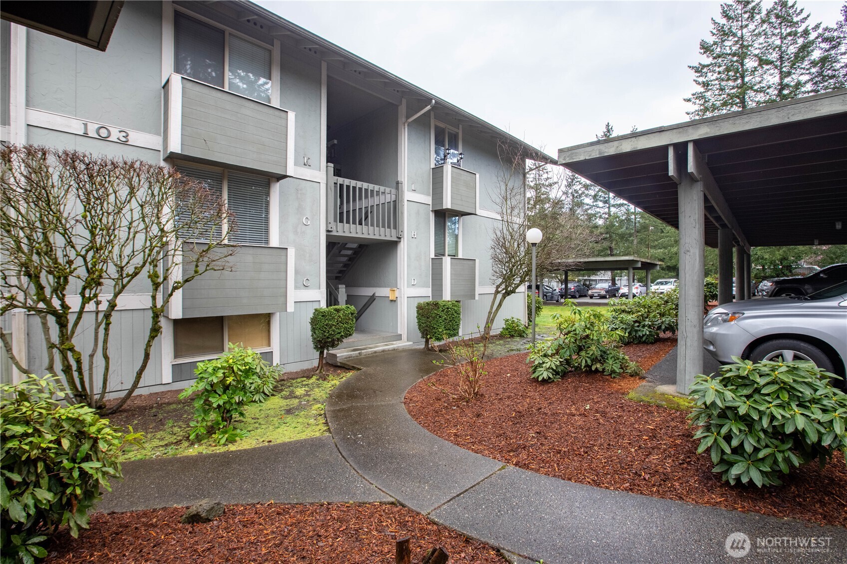103 South 340th Street, Unit G Federal Way, WA 98003 - Photo 3 of 21