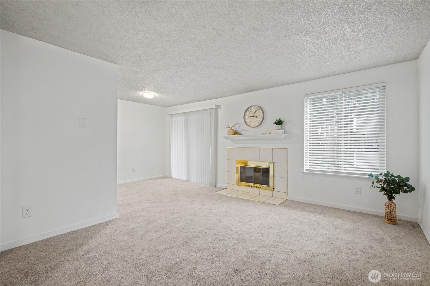 103 South 340th Street, Unit G Federal Way, WA 98003 - Photo 8 of 21