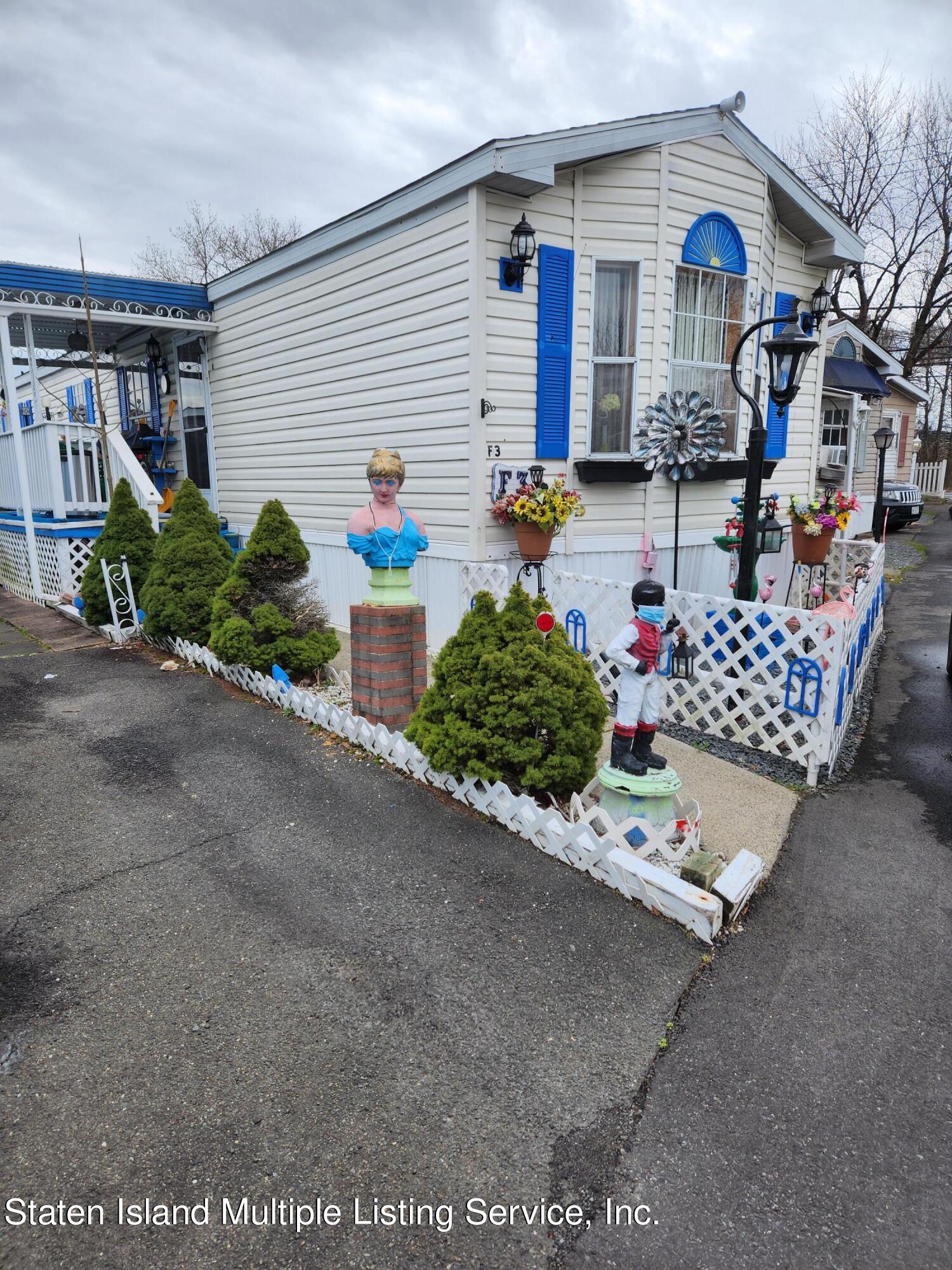 2701 Goethals Road North, Unit F3 Staten Island, NY 10303 - Photo 3 of 14 2701 goethals 9