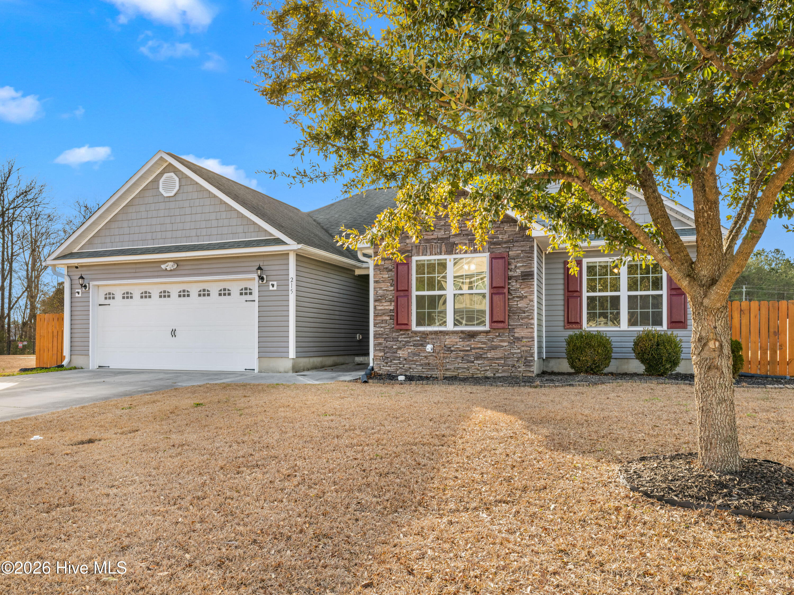 215 Merin Height Road Jacksonville, NC 28546 - Photo 3 of 41 025A3981