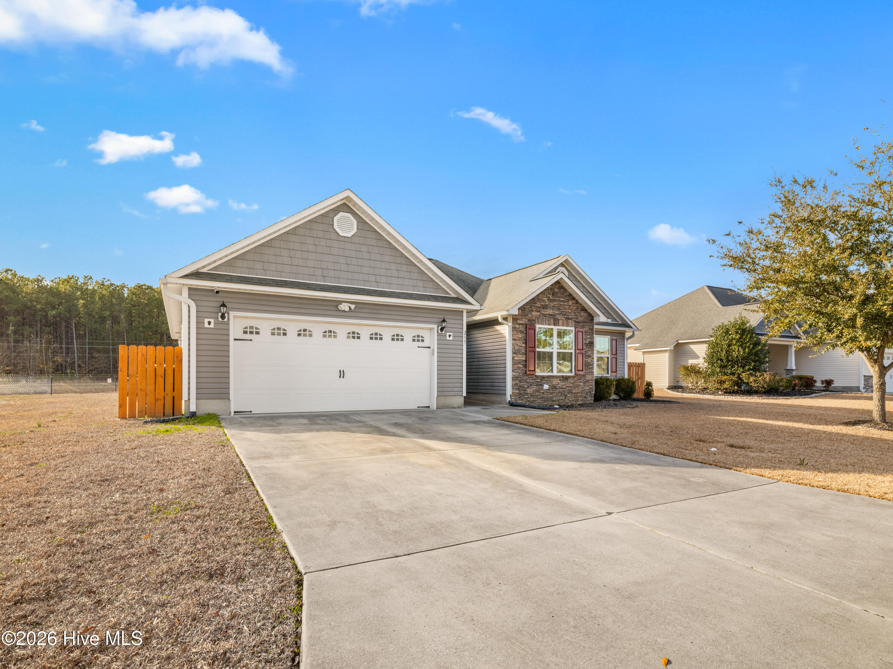 215 Merin Height Road Jacksonville, NC 28546 - Photo 4 of 41 025A3985