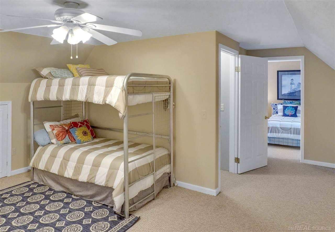 7550 Lakeshore Road Palms, MI 48465 - Photo 35 of 44 50040163-34.JPG