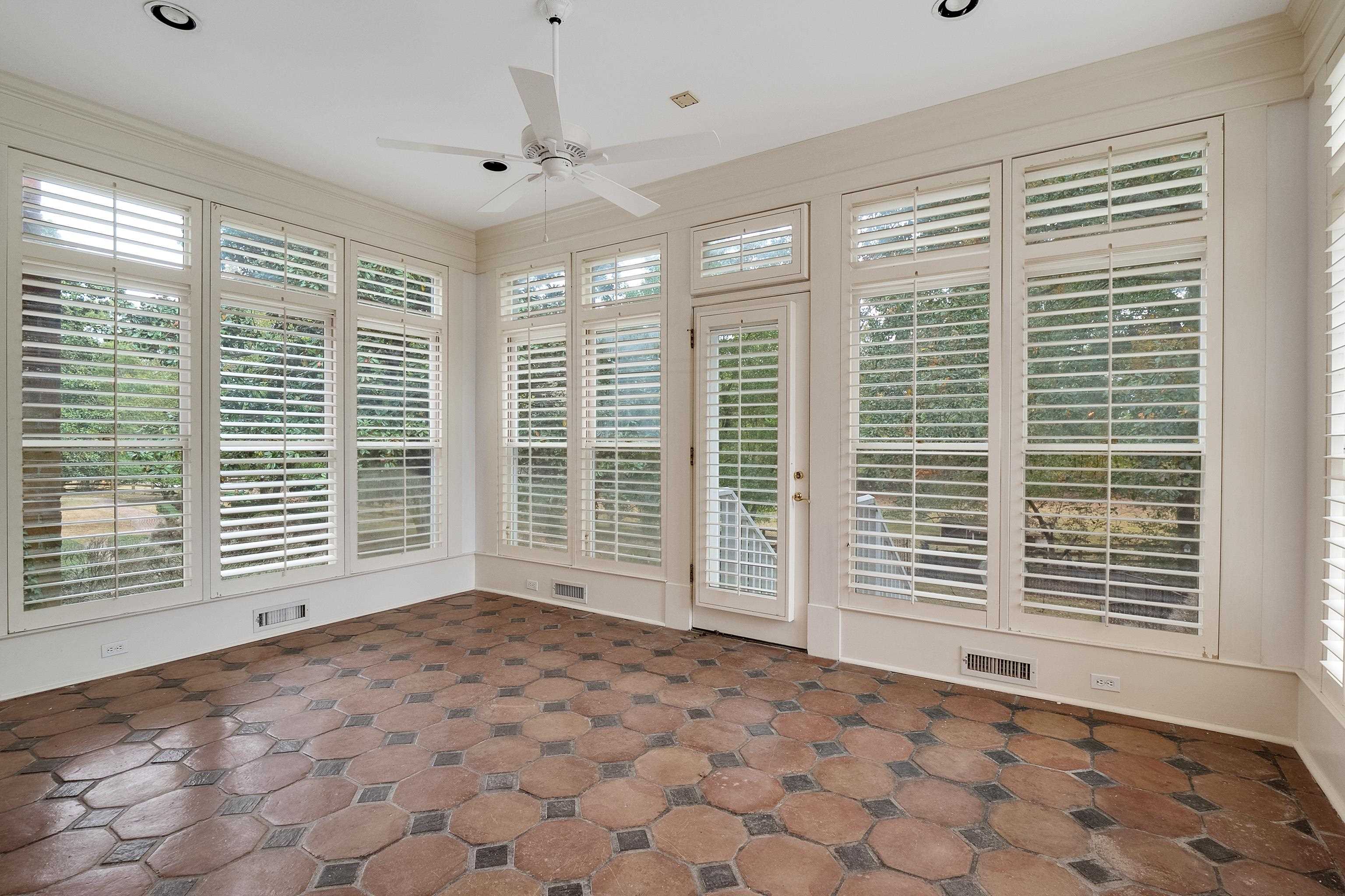 8750 Walnut Grove Road Memphis, TN 38018 - Photo 12 of 40 Gallery Image 12