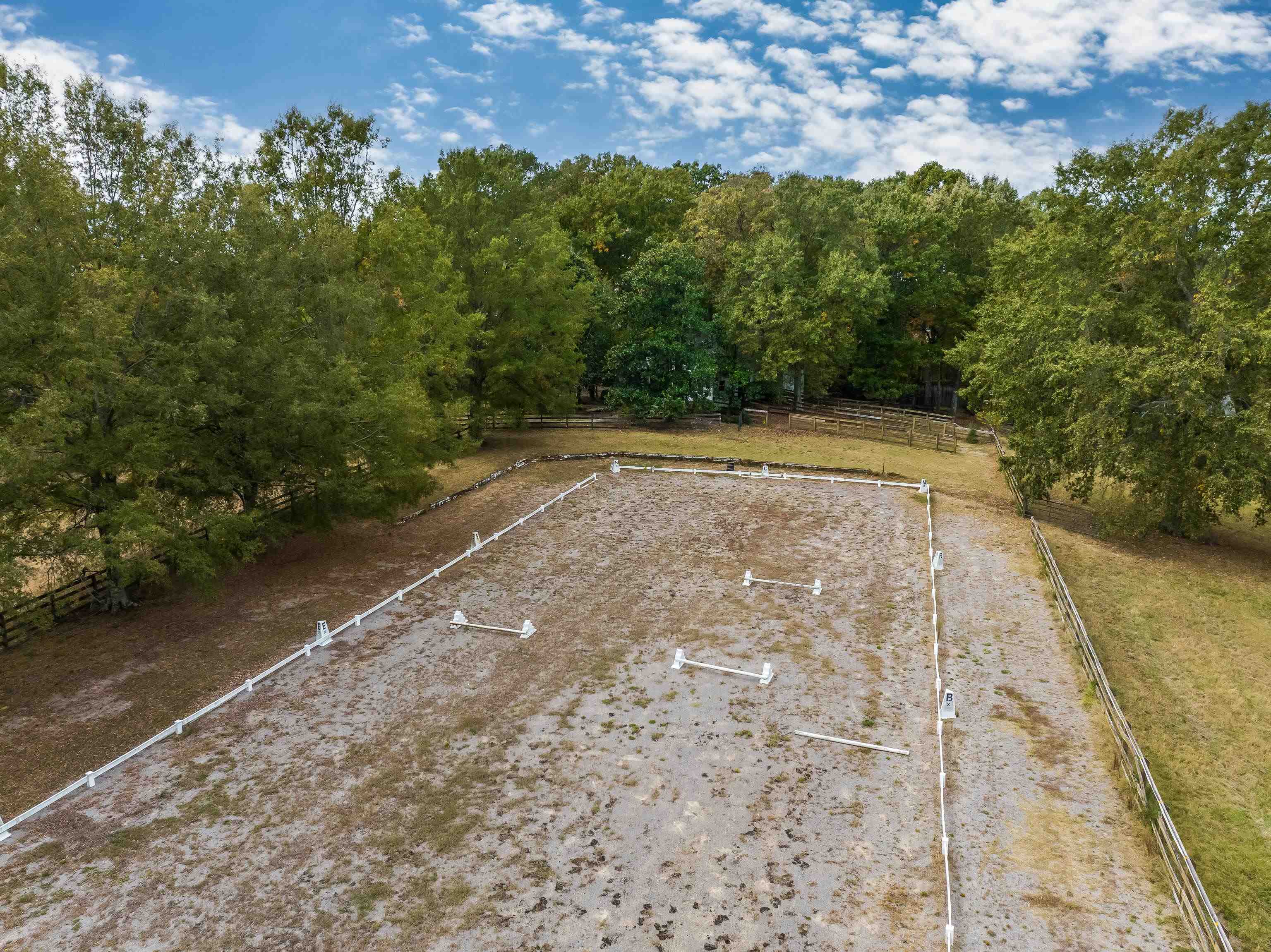 8750 Walnut Grove Road Memphis, TN 38018 - Photo 40 of 40 Fantastic footing!