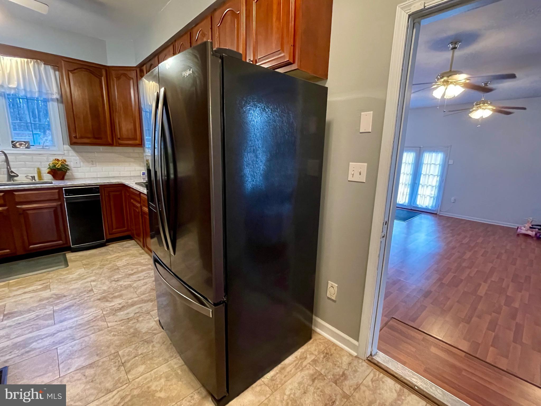 373 Hadley Drive Falling Waters, WV 25419 - Photo 17 of 49