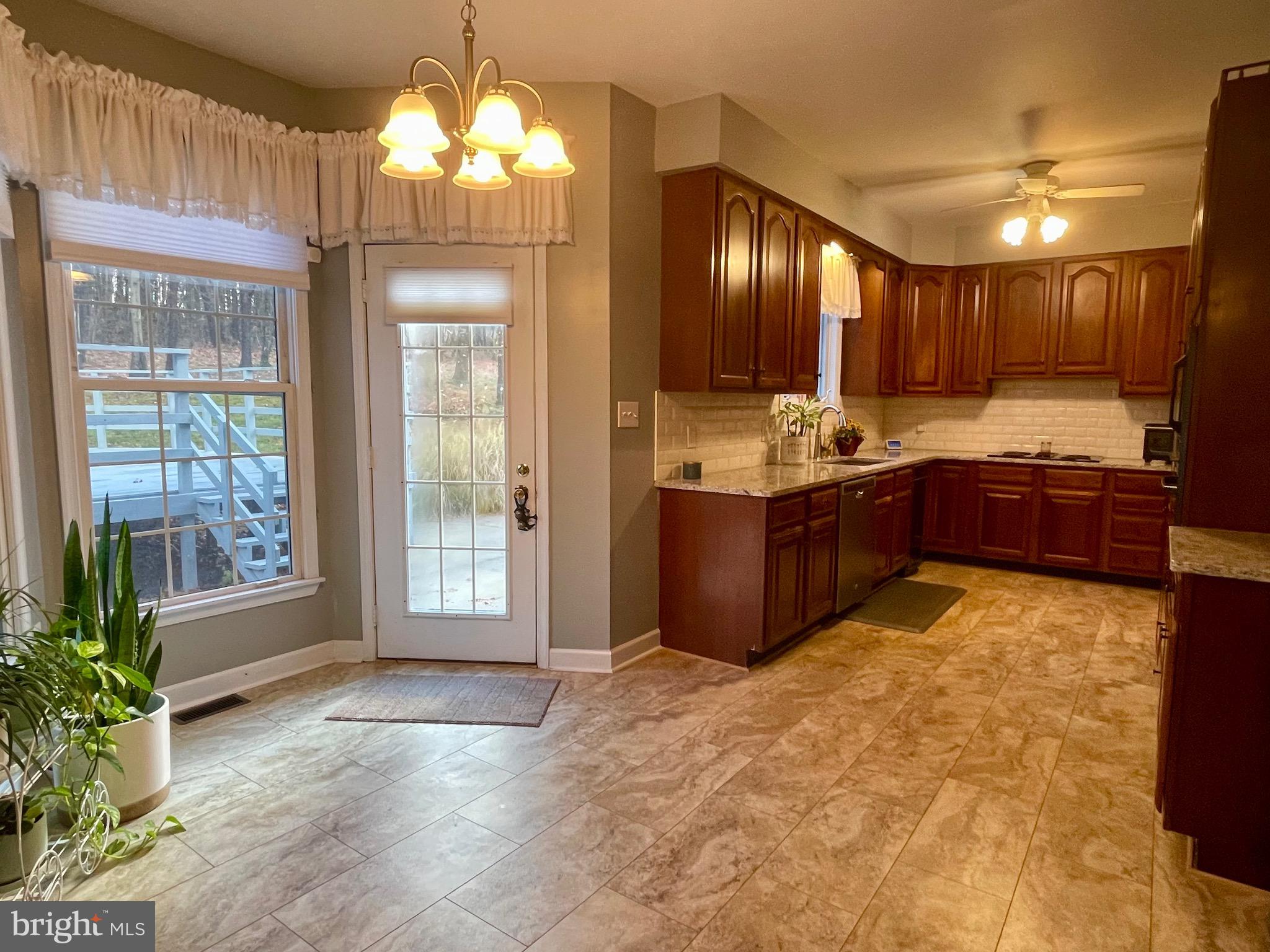 373 Hadley Drive Falling Waters, WV 25419 - Photo 9 of 49