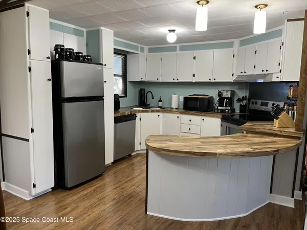 $189,000 | 1216 Gardenia Drive, Barefoot Bay, FL 32976