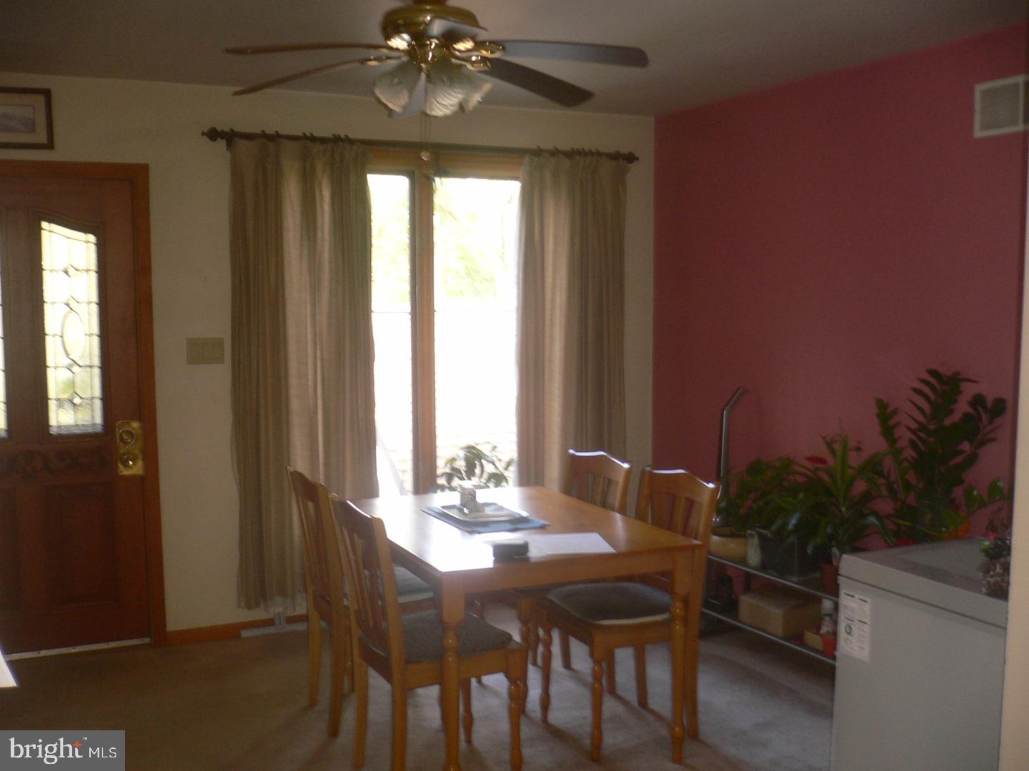 100 Valley Road Newark, DE 19711 - Photo 11 of 20 Dining Room
