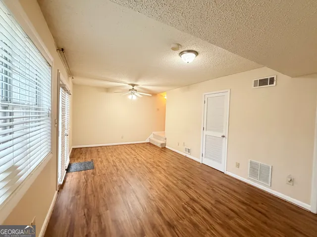 $1,995 | 6900 Roswell Road, Atlanta, GA 30328